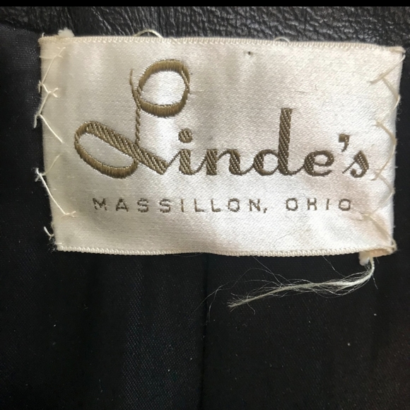 LINDE'S • Vintage Persian Fur Coat - Picture 6 of 10